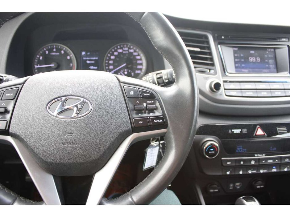 2017 Hyundai Tucson SE-13