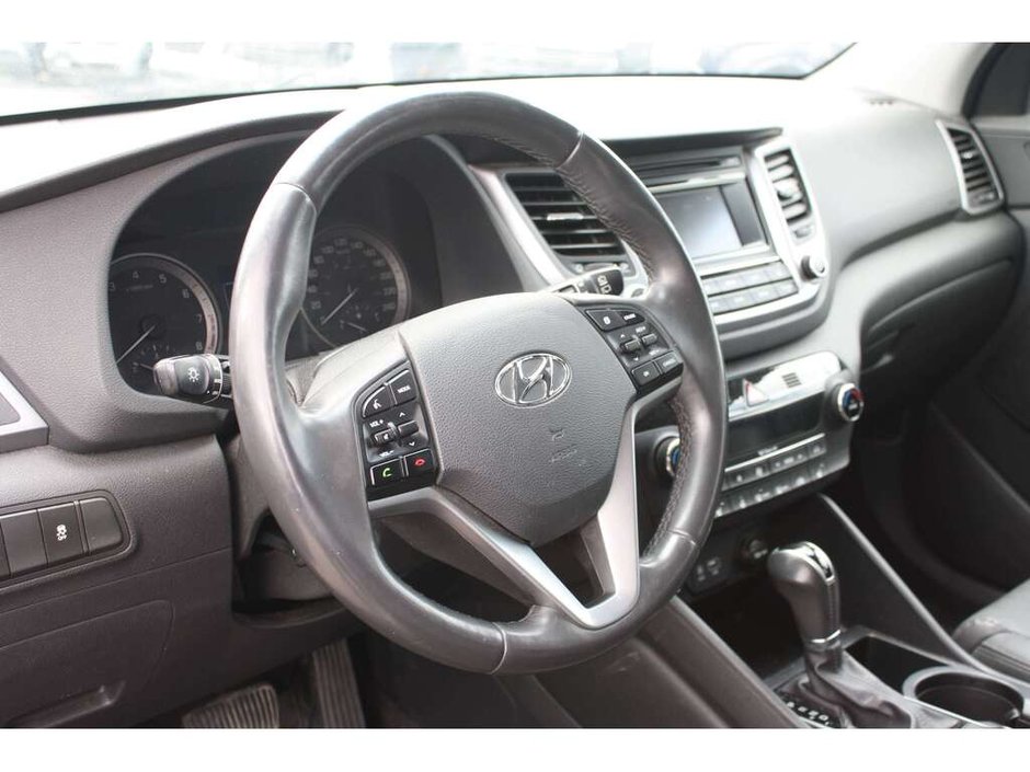 2017 Hyundai Tucson SE-10