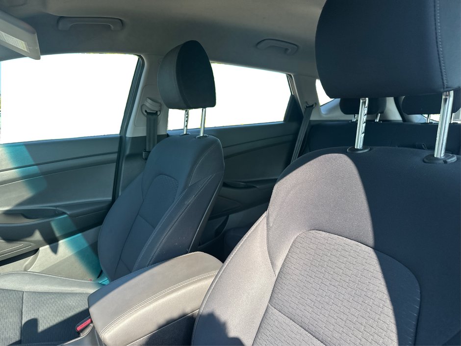 2021 Hyundai Tucson SE-8