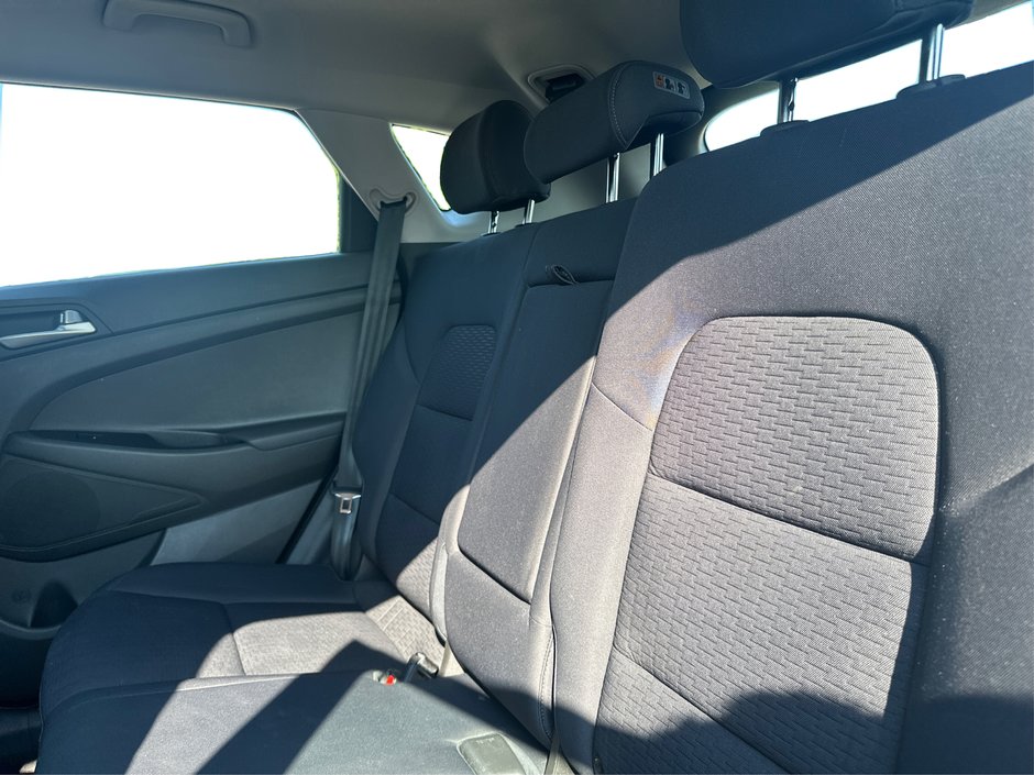2021 Hyundai Tucson SE-9