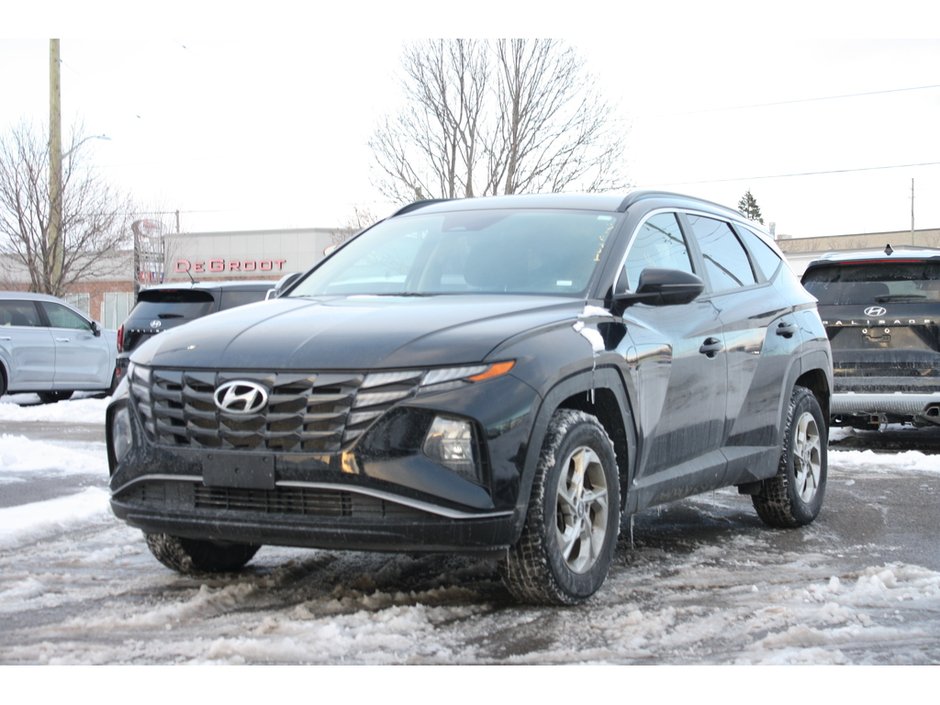 2023 Hyundai Tucson Preferred-1
