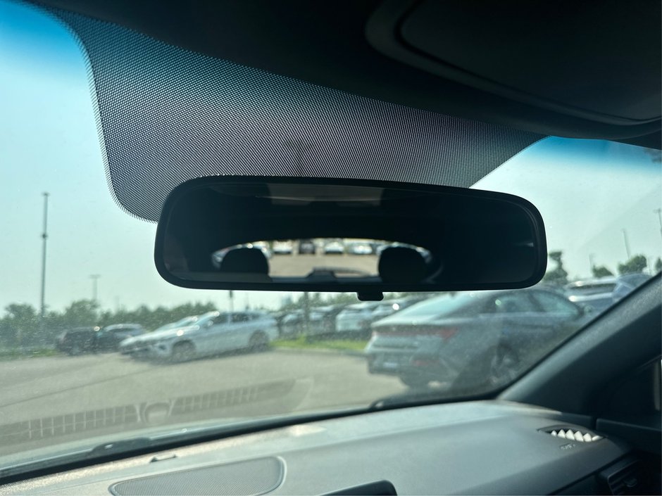 2019 Hyundai Veloster Turbo-11