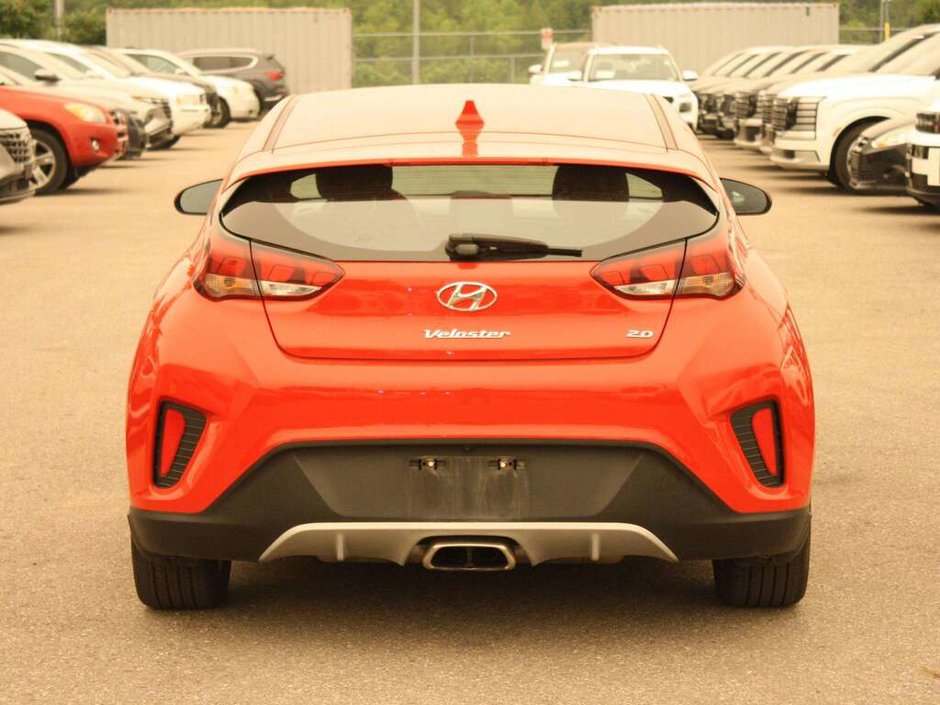 2020 Hyundai Veloster Preferred-4