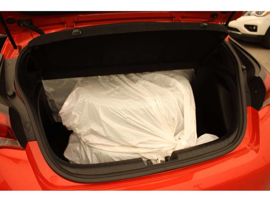 2020 Hyundai Veloster Preferred-19