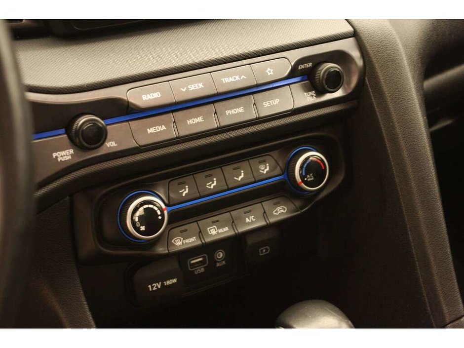 2020 Hyundai Veloster Preferred-13