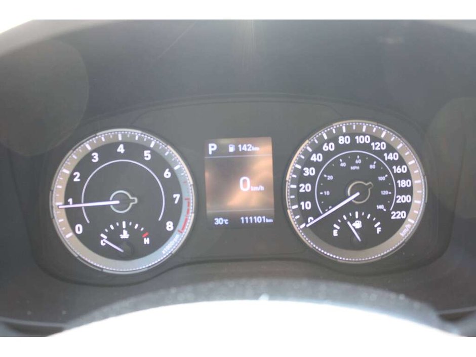 2021 Hyundai Venue Essential-17