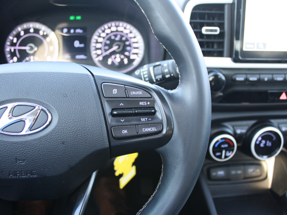 2022 Hyundai Venue Ultimate-19