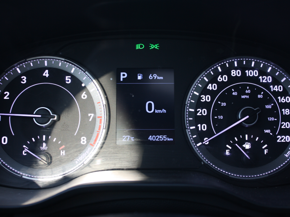 2022 Hyundai Venue Ultimate-23