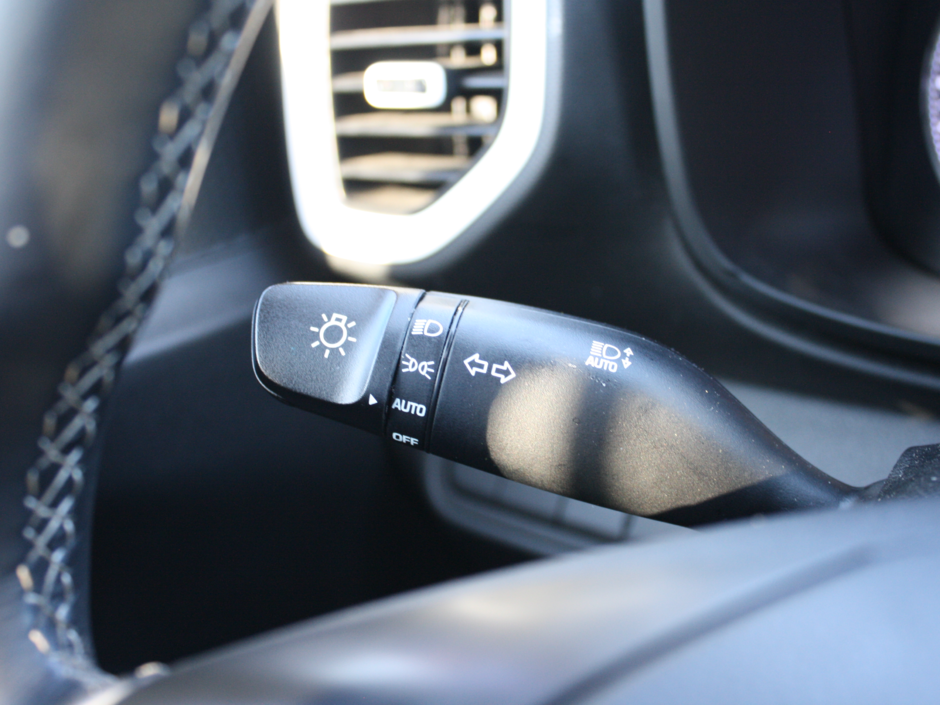 2022 Hyundai Venue Ultimate-21