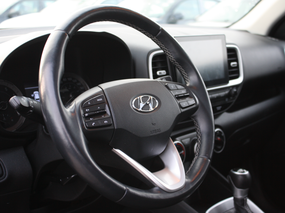 2022 Hyundai Venue Ultimate-9