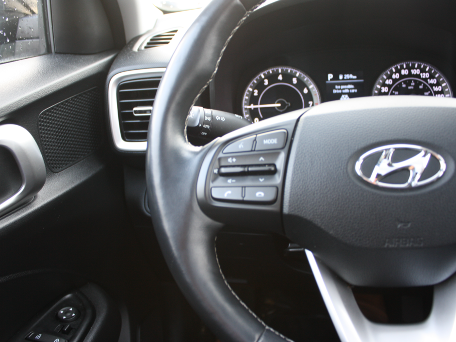 2022 Hyundai Venue Ultimate-13