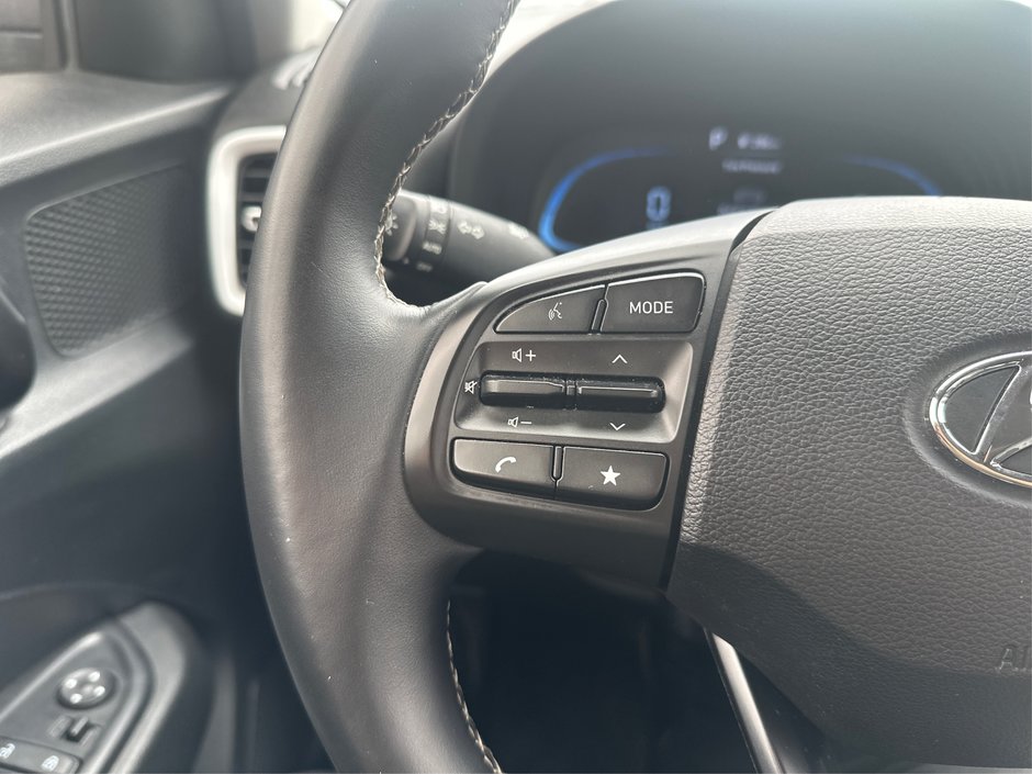 2023 Hyundai Venue Ultimate-20