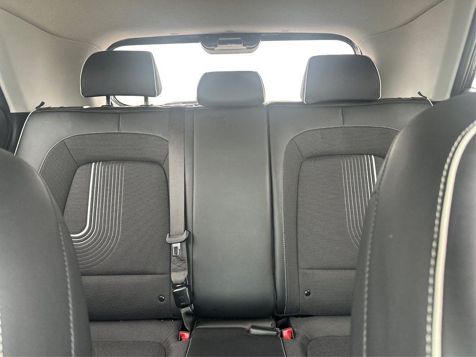 2023 Hyundai Venue Ultimate-10