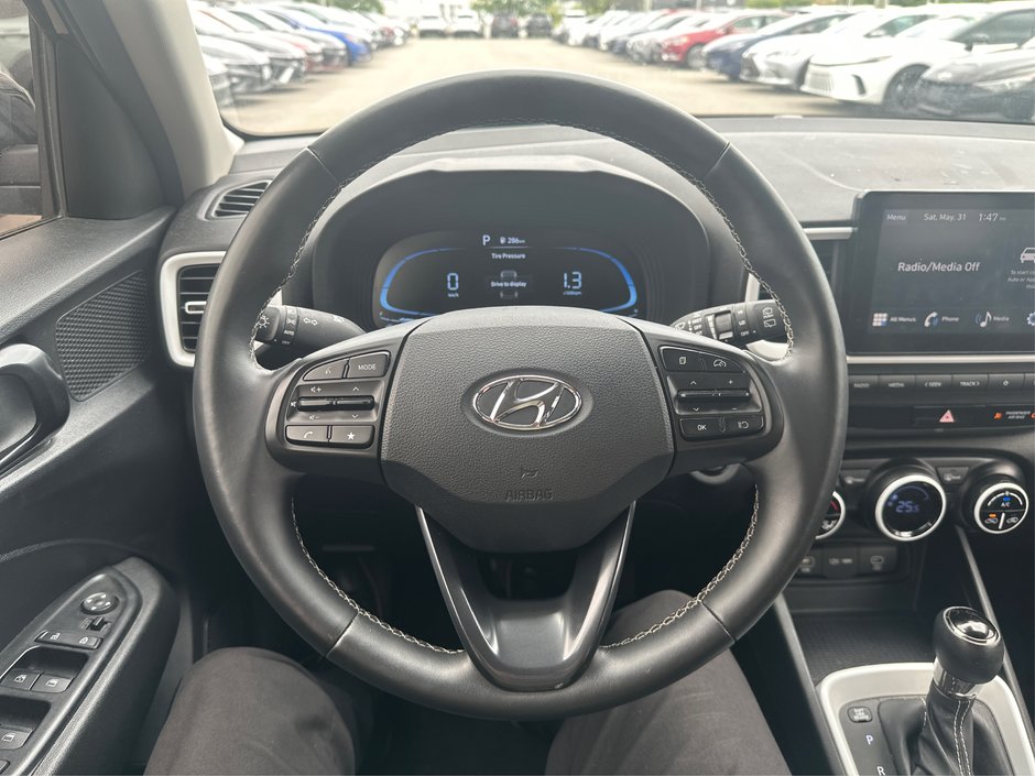 2023 Hyundai Venue Ultimate-13