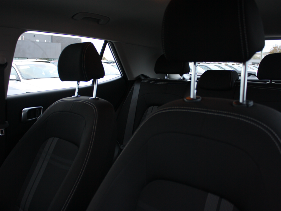 2023 Hyundai Venue Preferred-11