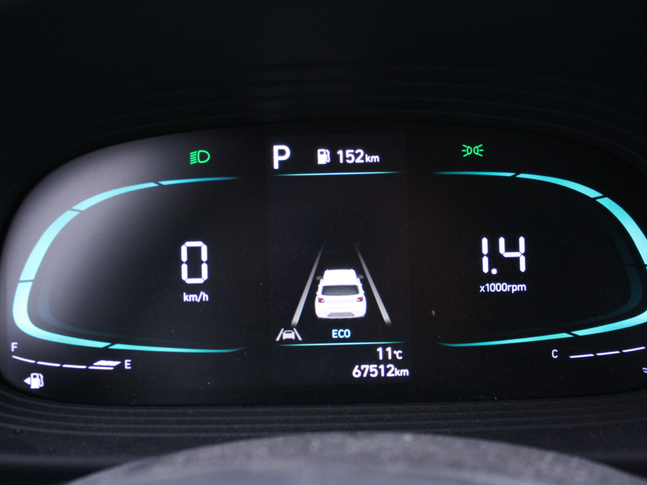 2023 Hyundai Venue Preferred-21