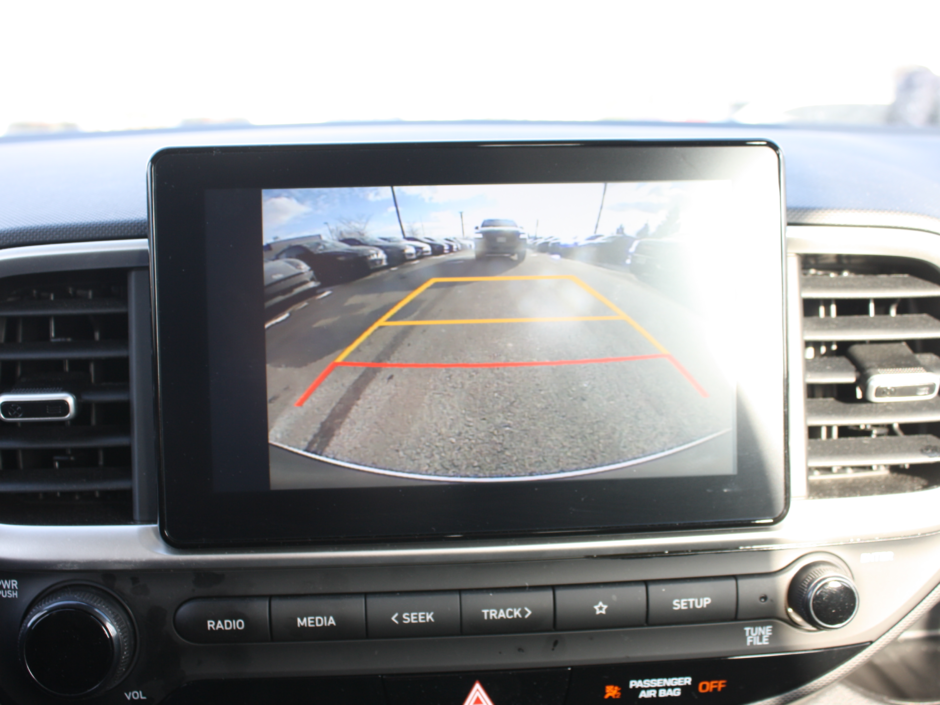 2023 Hyundai Venue Preferred-14