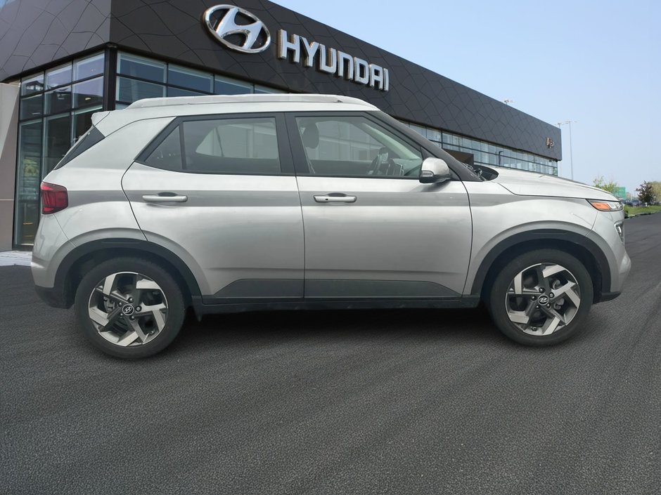 2024 Hyundai Venue Ultimate-3