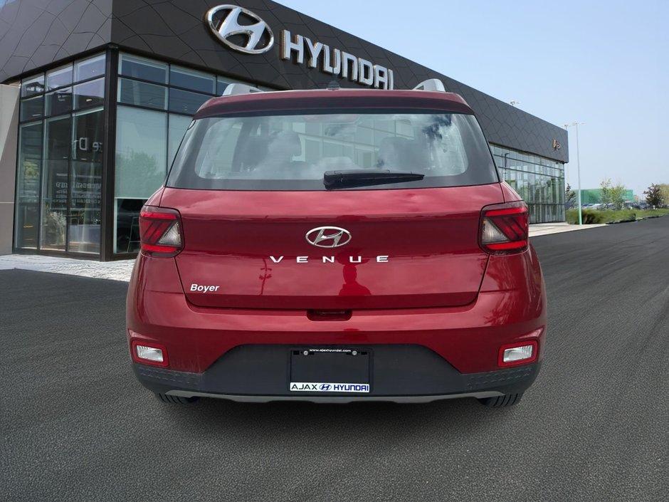 2024 Hyundai Venue Preferred-5