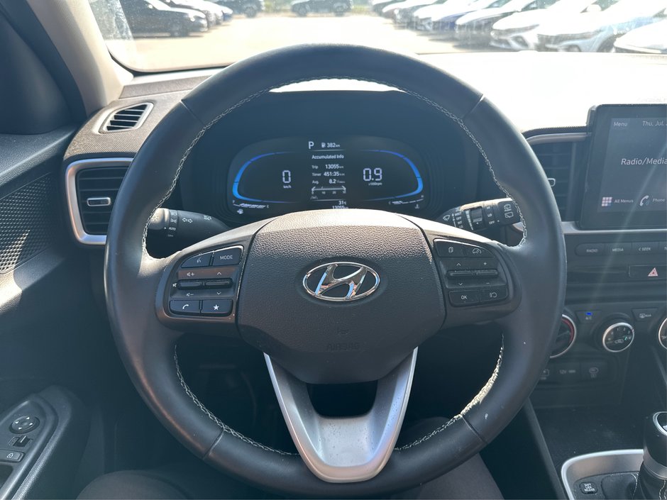2024 Hyundai Venue Preferred-13