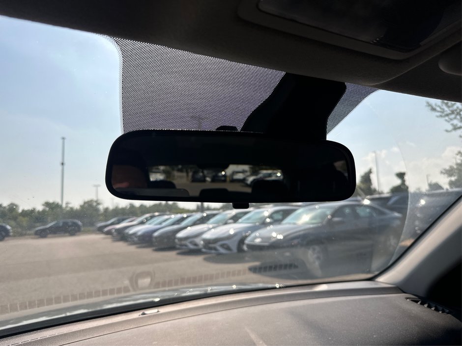2024 Hyundai Venue Preferred-11