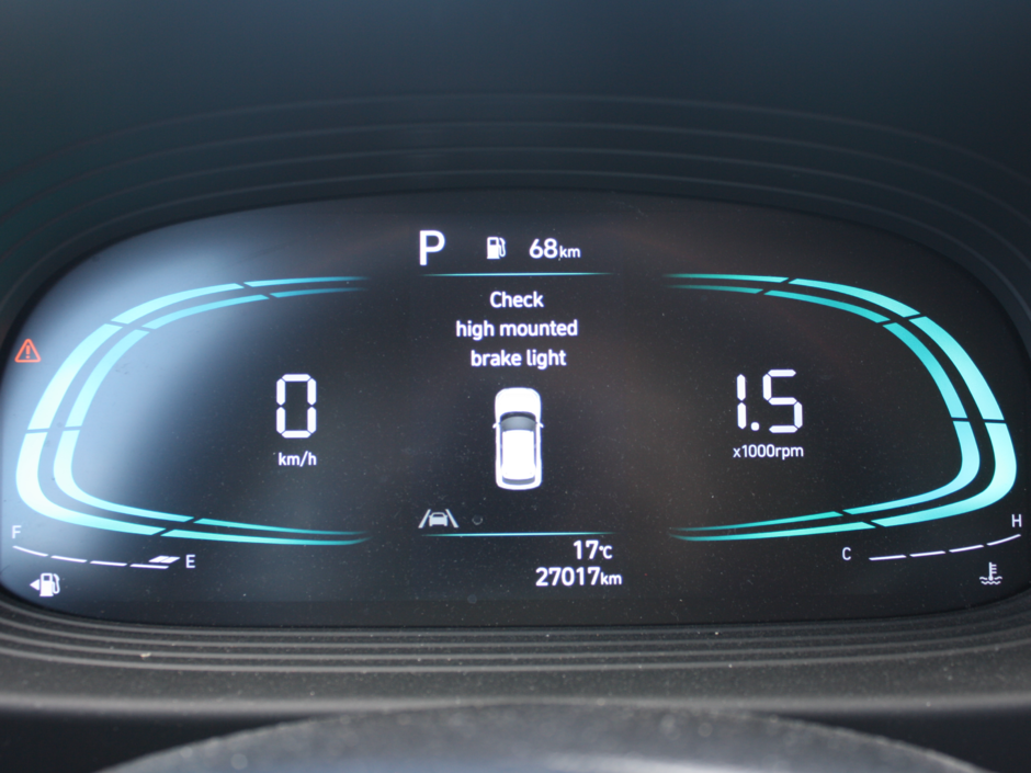 2024 Hyundai Venue Essential-23