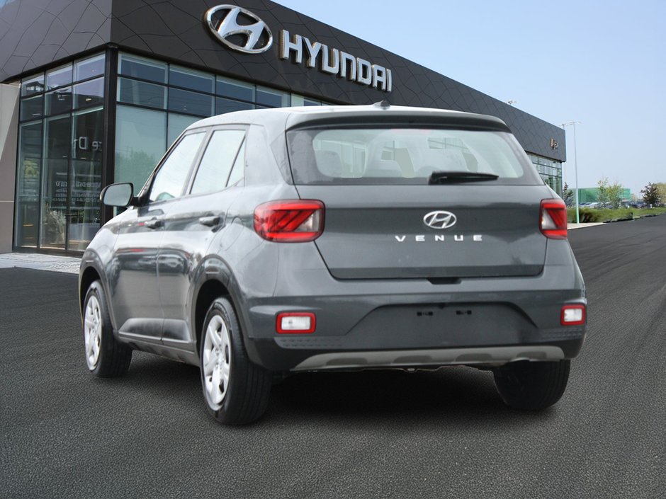 2024 Hyundai Venue Essential-5