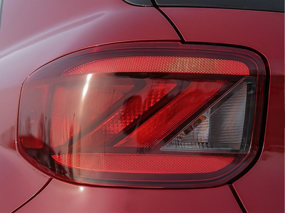 2025 Hyundai Venue Preferred-10