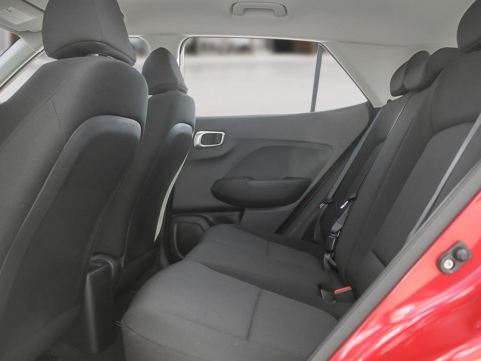 2025 Hyundai Venue Essential Two-tone-18