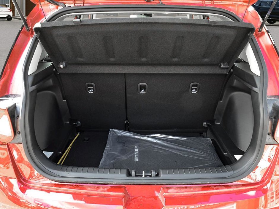 2025 Hyundai Venue Ultimate - Black interior-6