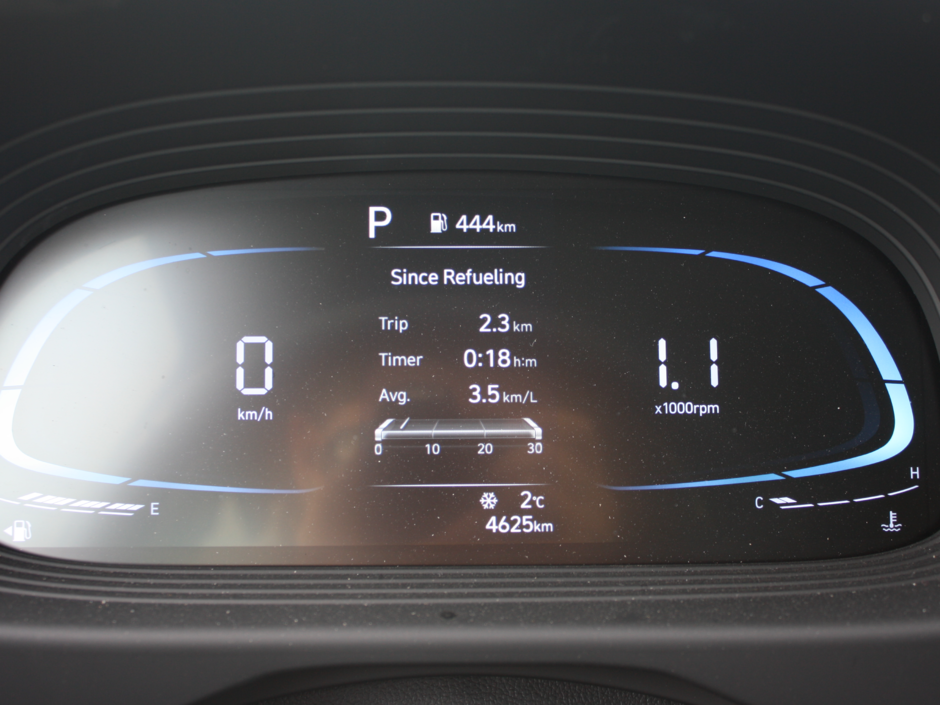 2025 Hyundai VENUE Ultimate - Black interior-15