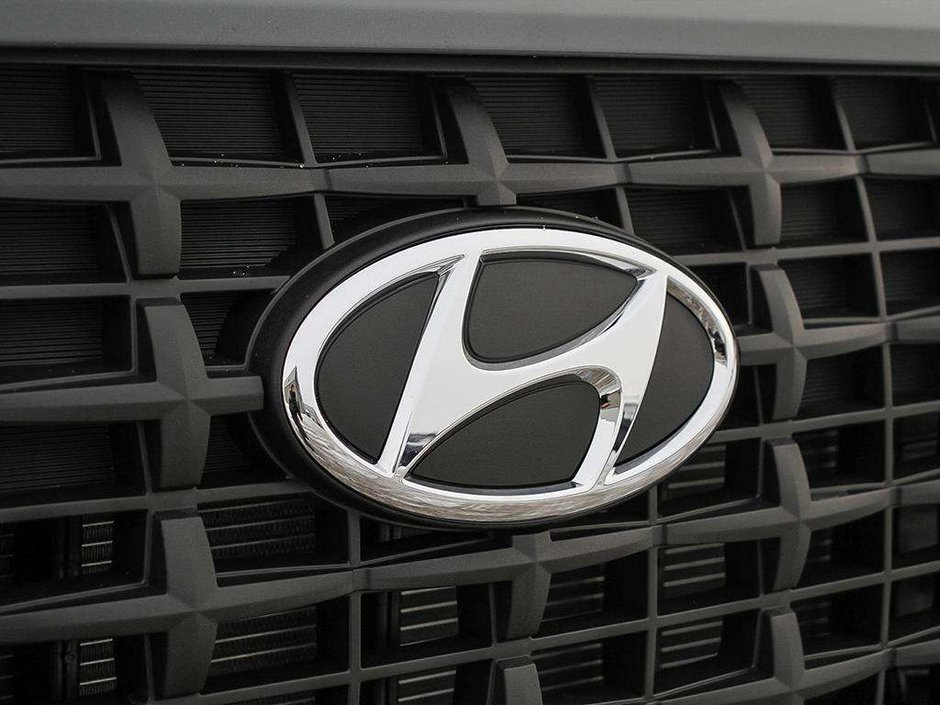 2026 Hyundai Venue Preferred-9