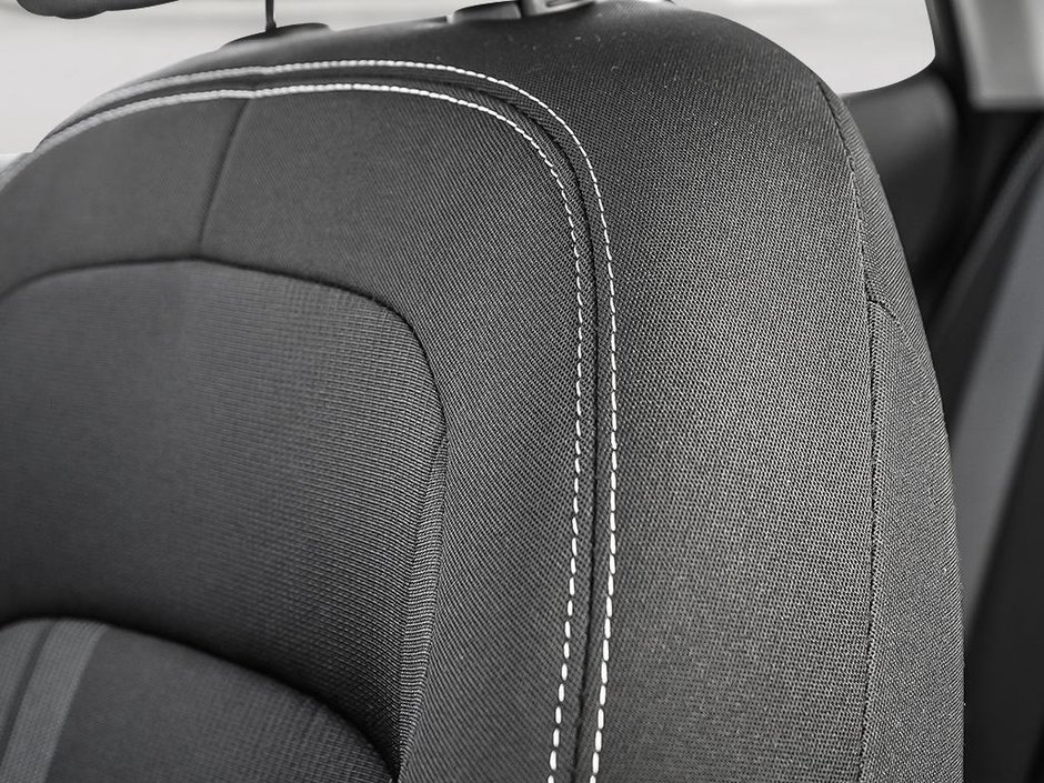 2026 Hyundai Venue Essential-19