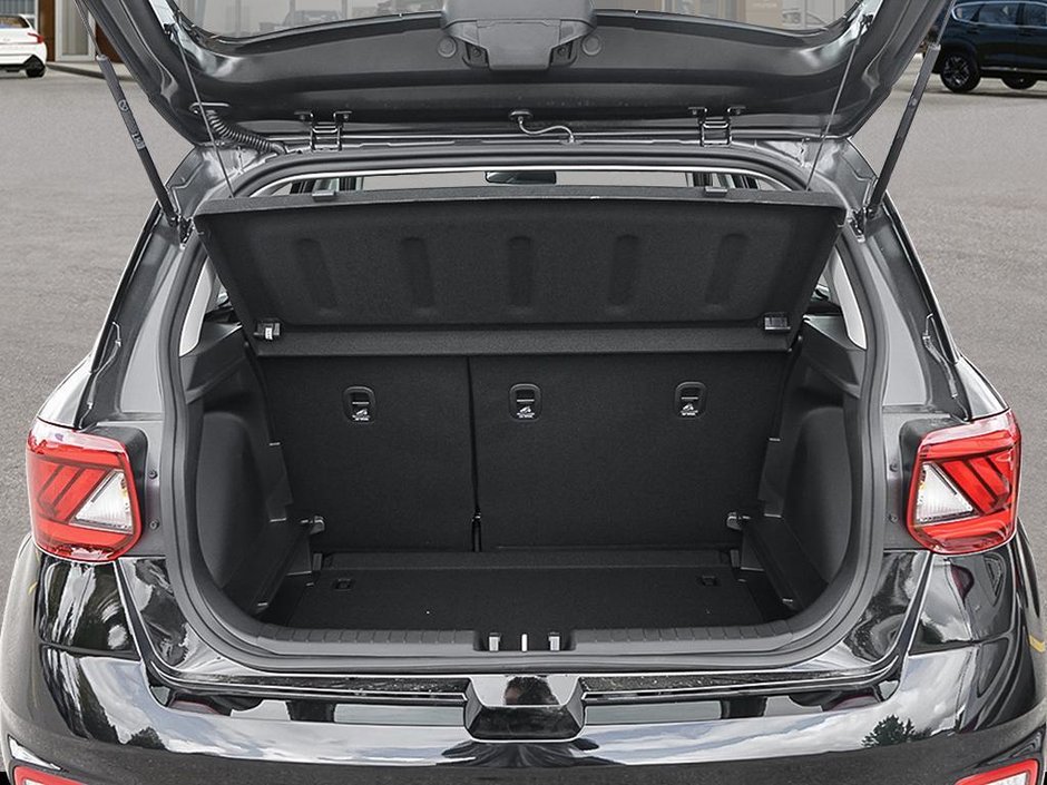 2026 Hyundai Venue Essential-6