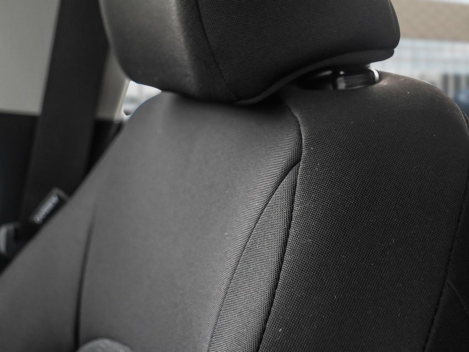 2026 Hyundai Venue Essential-19