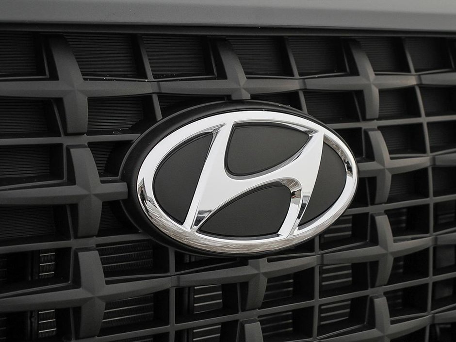 2026 Hyundai Venue Preferred-8