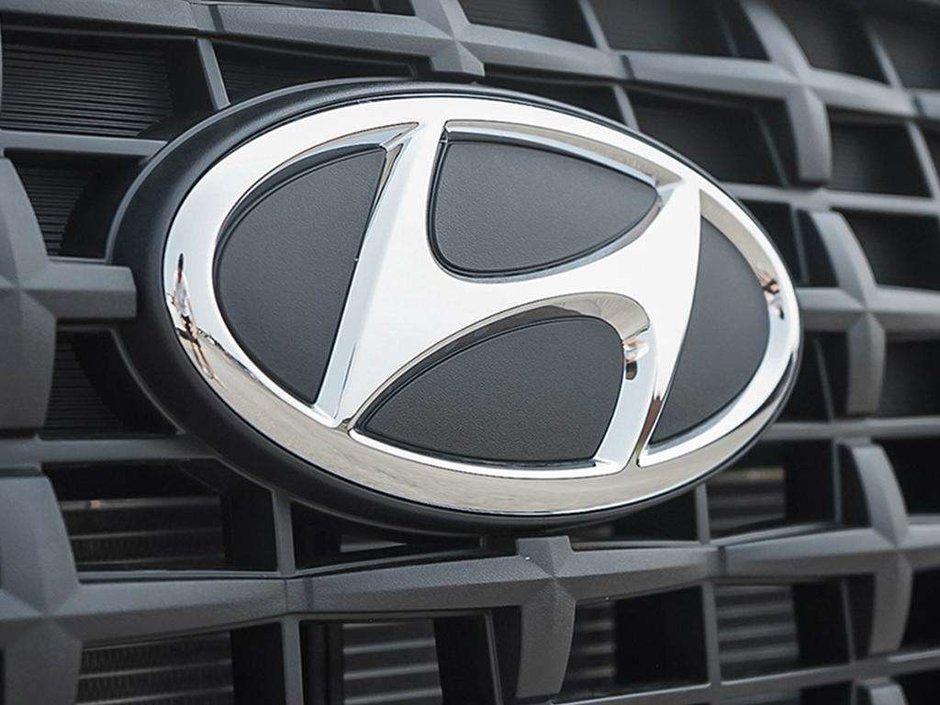 2026 Hyundai Venue Preferred Two-tone-8