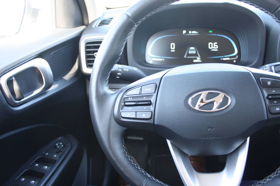 2026 Hyundai Venue Preferred-15
