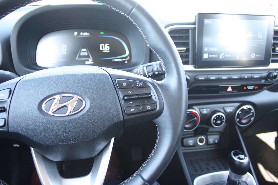 2026 Hyundai Venue Preferred-14