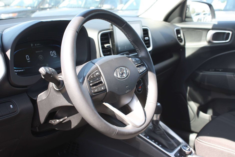 2026 Hyundai Venue Preferred-10