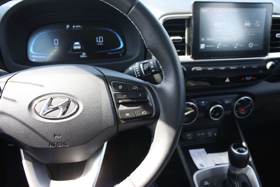 2026 Hyundai Venue Preferred-13