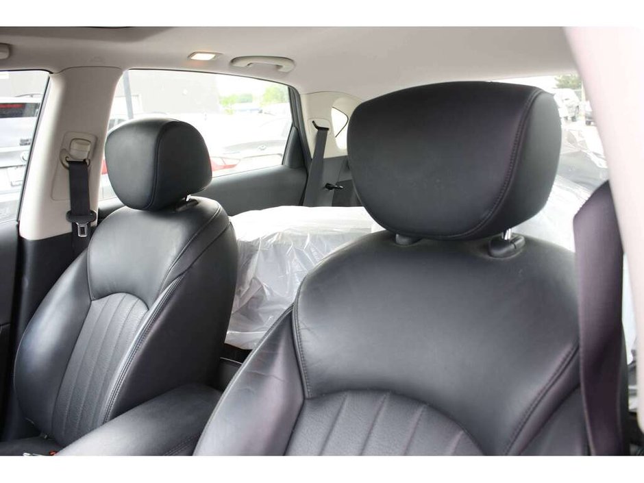 2017 Infiniti QX50 Base-10