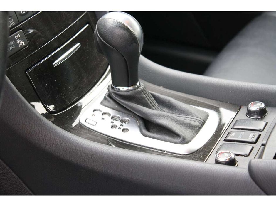 2017 Infiniti QX50 Base-12
