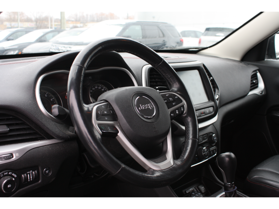 2015 Jeep Cherokee Trailhawk-9