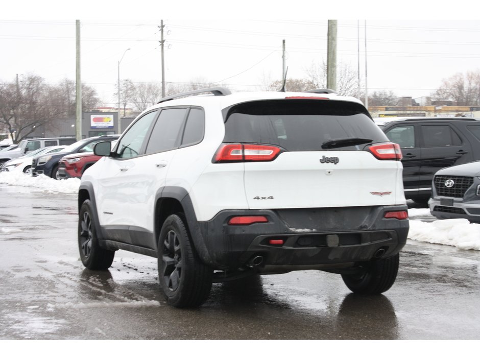 2015 Jeep Cherokee Trailhawk-6