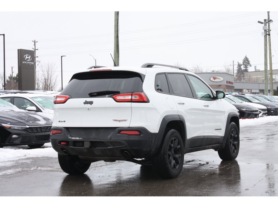 2015 Jeep Cherokee Trailhawk-4