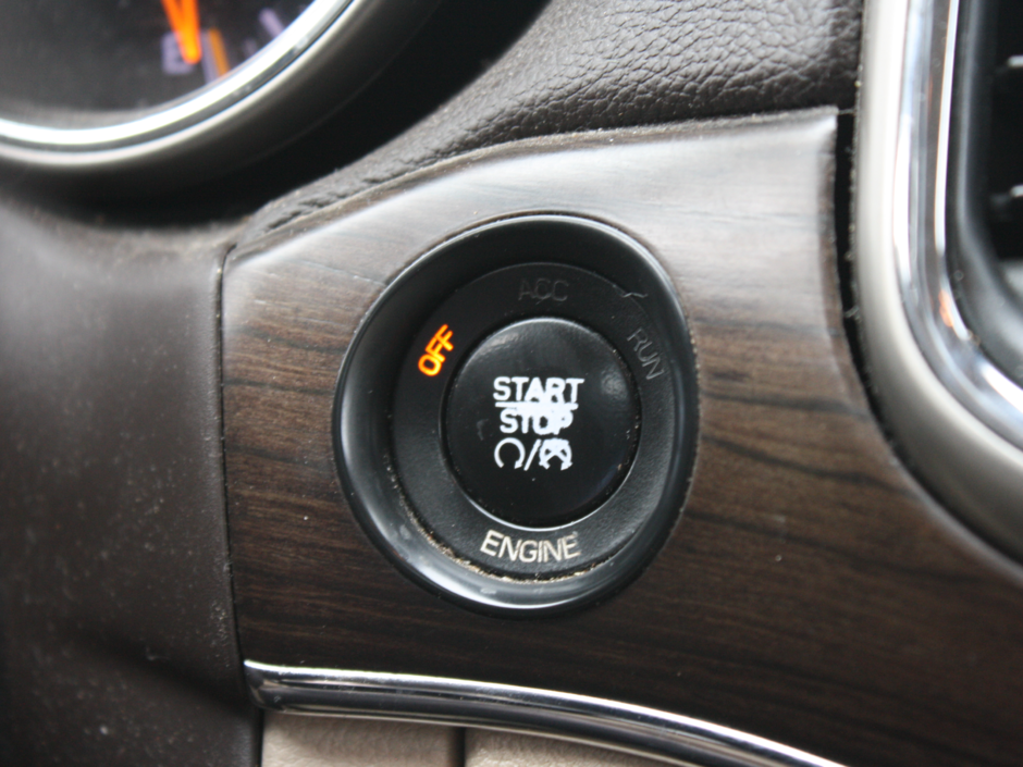 2015 Jeep Grand Cherokee Overland-11