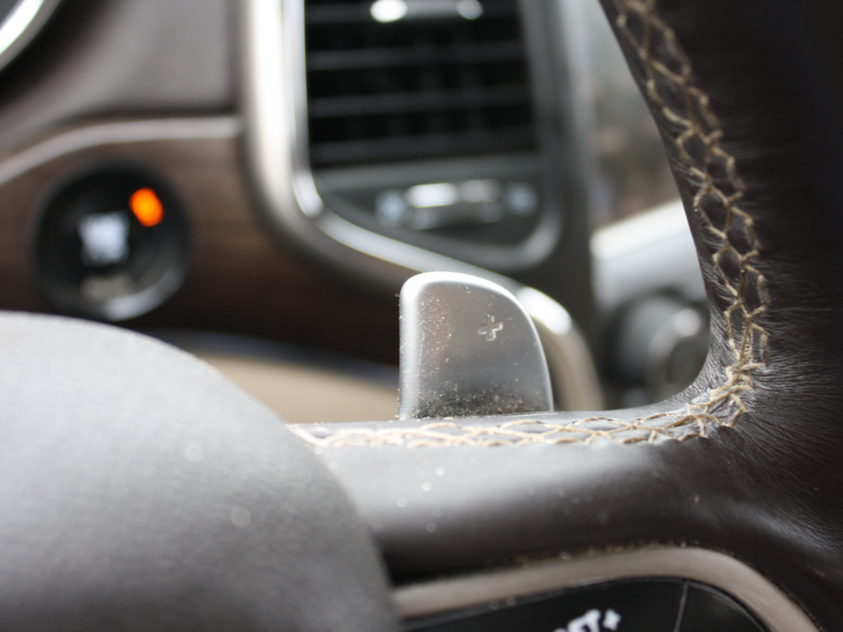 2015 Jeep Grand Cherokee Overland-20