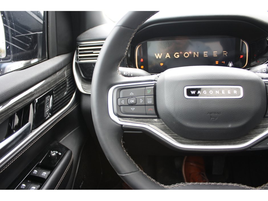 2022 Jeep Wagoneer Series III-14