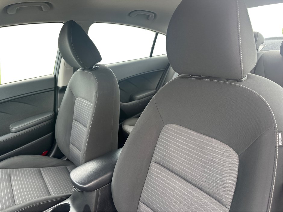 2018 Kia Forte LX-8